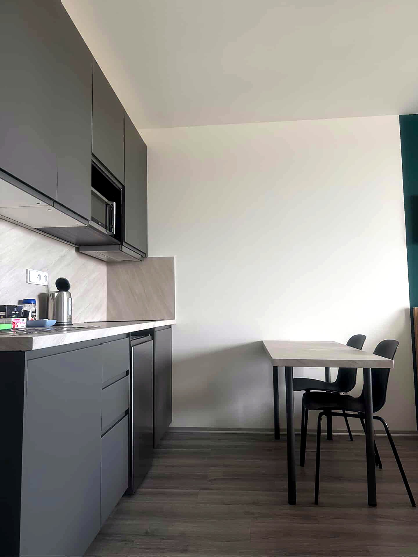 Apartment with Bedroom & Terrace 8
